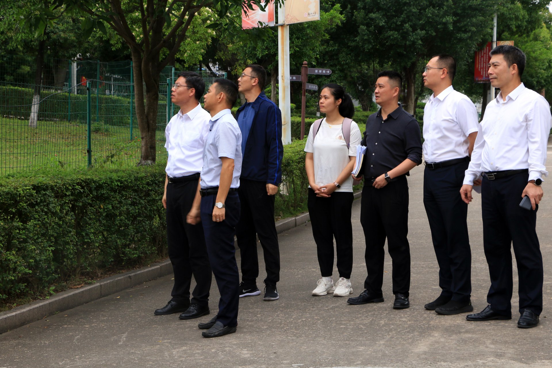 以清风正气护航青春征程”为主题