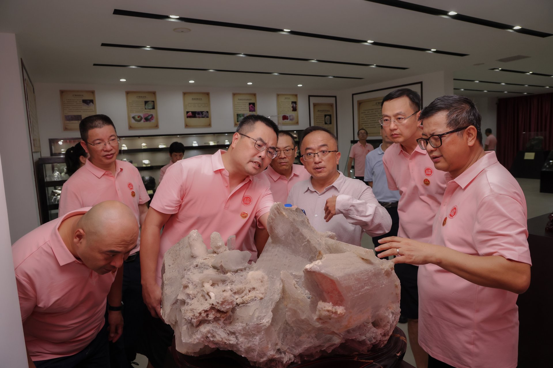 校友们重返母校
